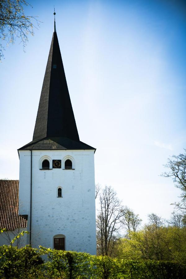 Gaestgiveri Bregninge Ærøskøbing エクステリア 写真